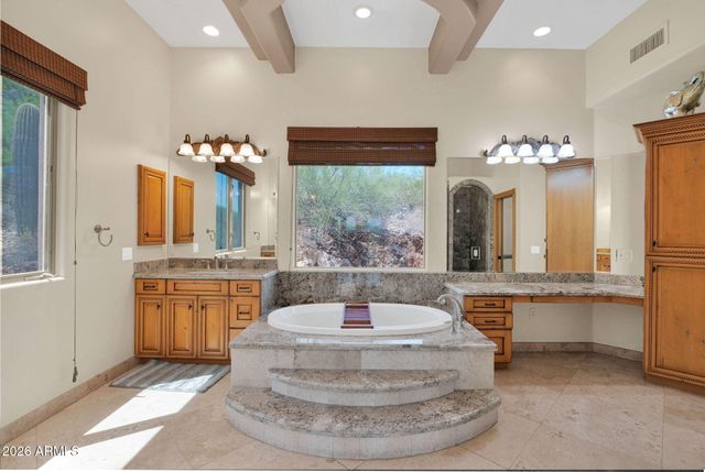 4141 E LAKESIDE Lane, Paradise Valley, AZ 85253