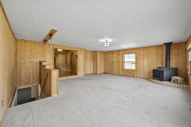 570 Woodside Drive SW, Pataskala, OH 43062