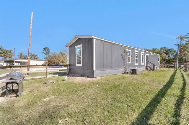 622 Lake Shore Drive, Trinity, TX 75862