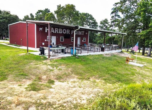 622 Lake Shore Drive, Trinity, TX 75862