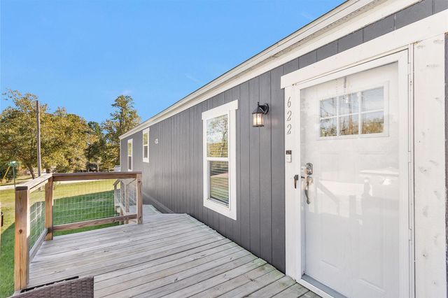 622 Lake Shore Drive, Trinity, TX 75862