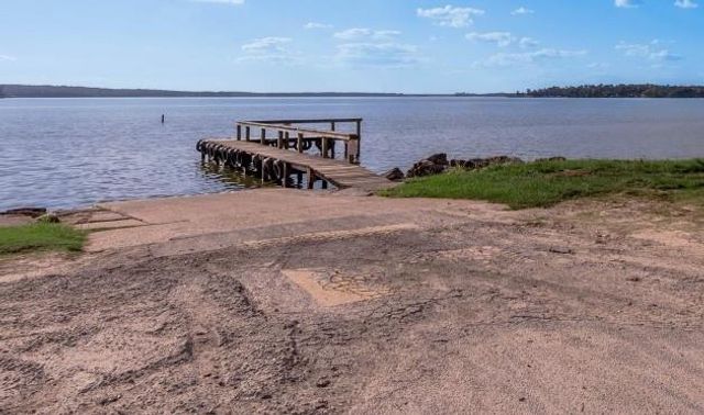 622 Lake Shore Drive, Trinity, TX 75862