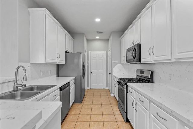 71 Summerhaze Circle, The Woodlands, TX 77382