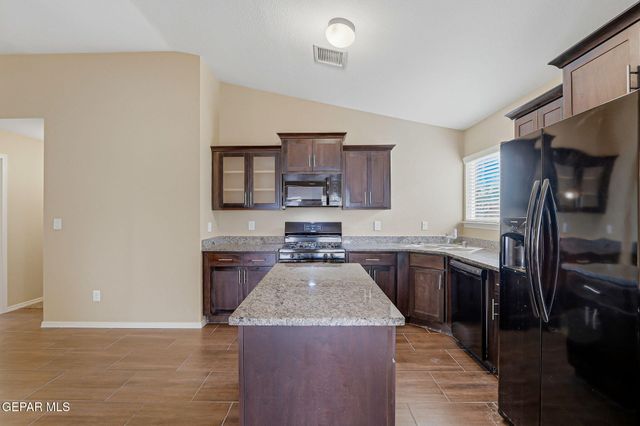 4976 JOE CASTILLO Street, El Paso, TX 79938