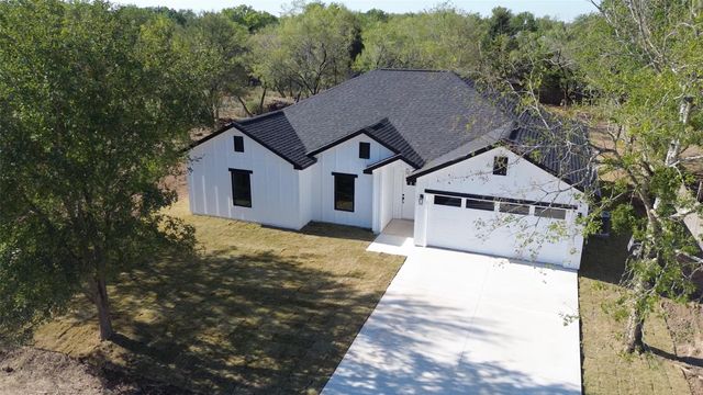 115 W Pauwela LN, Bastrop, TX 78602