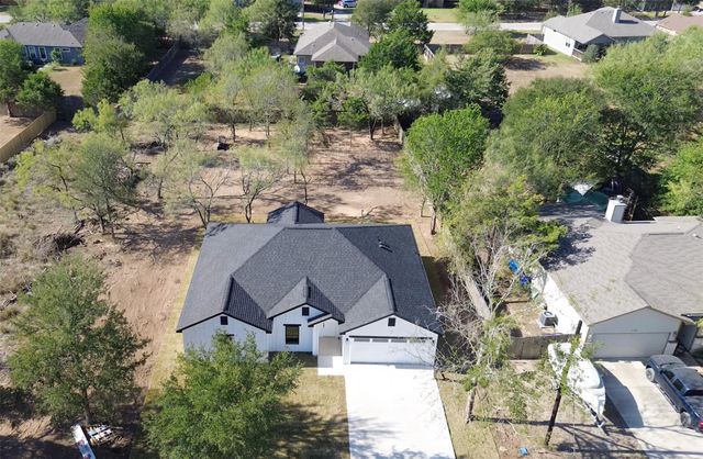 115 W Pauwela LN, Bastrop, TX 78602