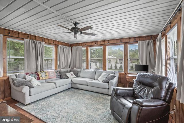 701 WILLOW DR, Cinnaminson, NJ 08077