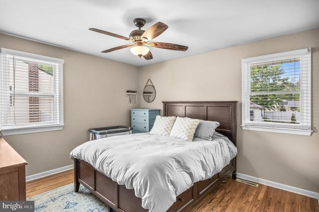 701 WILLOW DR, Cinnaminson, NJ 08077