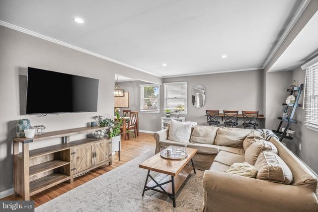 701 WILLOW DR, Cinnaminson, NJ 08077