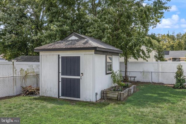 701 WILLOW DR, Cinnaminson, NJ 08077