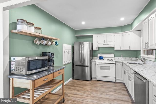 701 WILLOW DR, Cinnaminson, NJ 08077