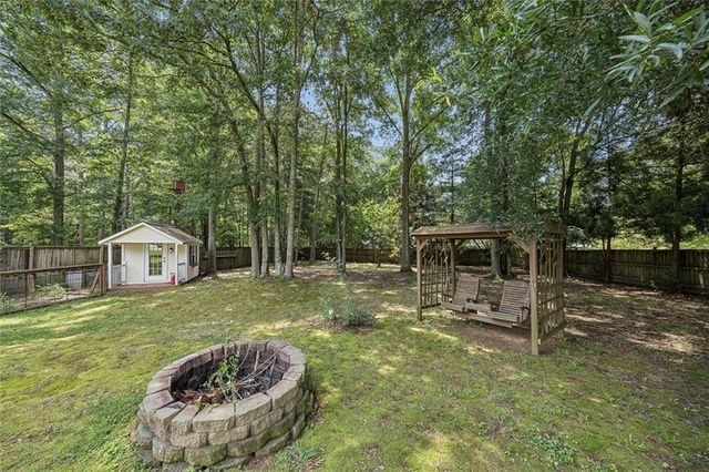 4215 Meek Road, Powder Springs, GA 30127