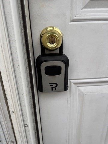 277 E Merrimack St 1, Lowell, MA 01852