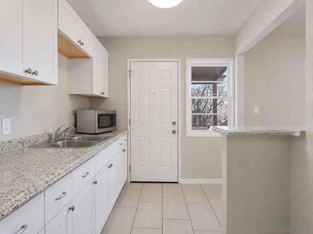 6430 University Ave, San Diego, CA 92115