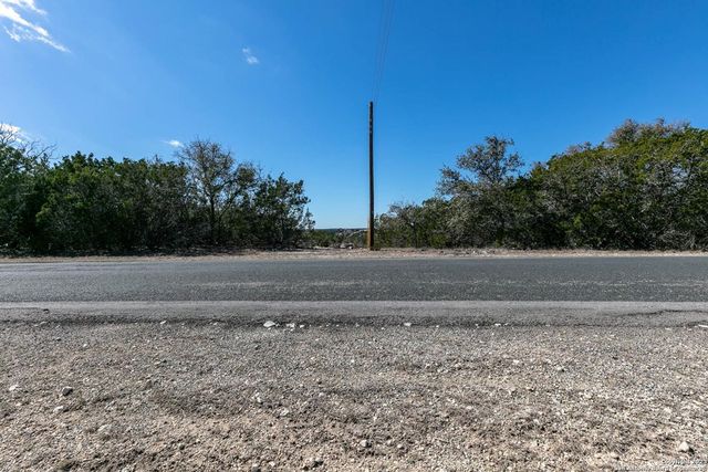 218 Madrona, Kerrville, TX 78028