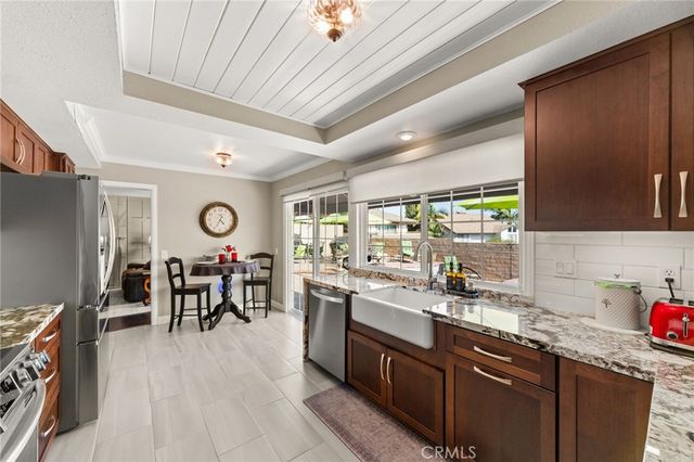 996 W Northwood Ave, Brea, CA 92821