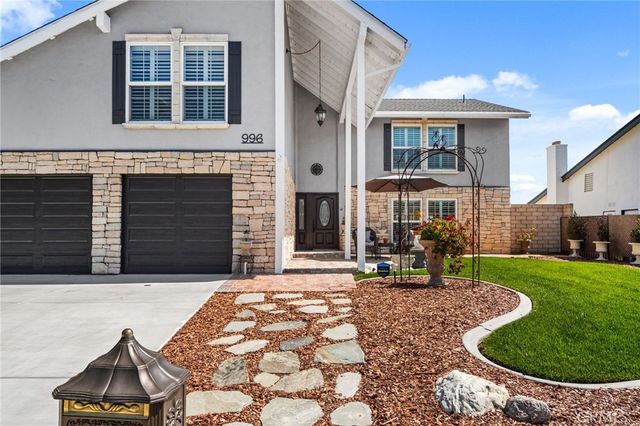 996 W Northwood Ave, Brea, CA 92821