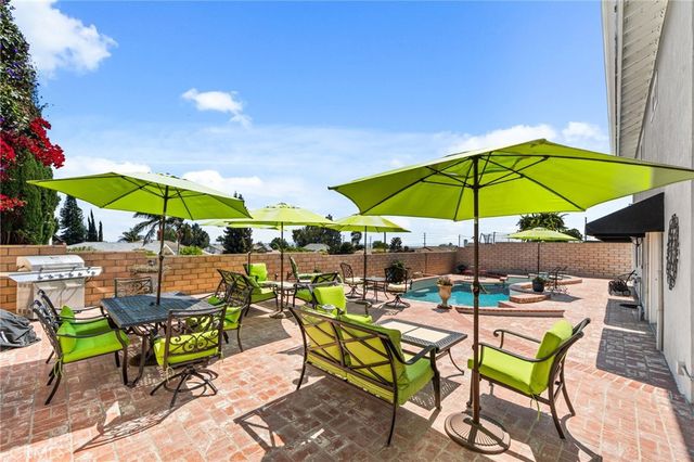 996 W Northwood Ave, Brea, CA 92821