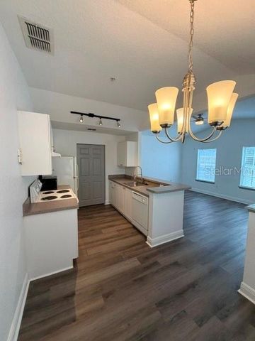 877 GRAND REGENCY POINT 200, Altamonte Springs, FL 32714