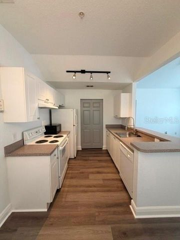 877 GRAND REGENCY POINT 200, Altamonte Springs, FL 32714