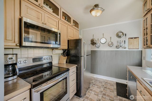 4651 N Visscher Street, Tacoma, WA 98407