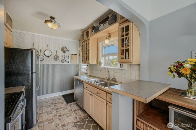 4651 N Visscher Street, Tacoma, WA 98407