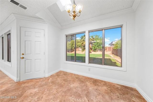 37450 Yorkshire, Palmdale, CA 93550