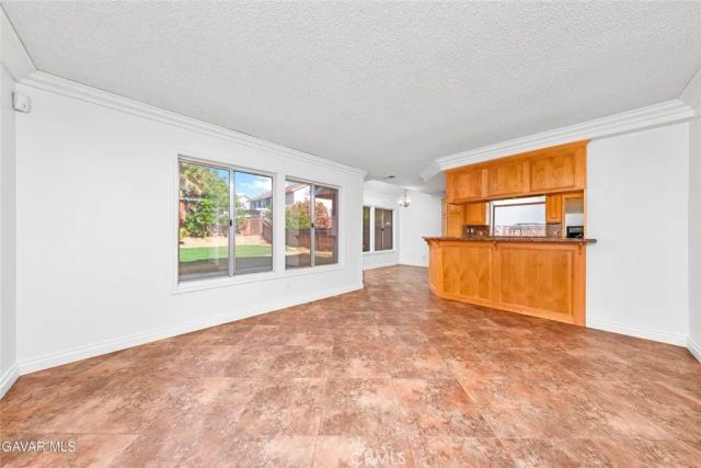 37450 Yorkshire, Palmdale, CA 93550