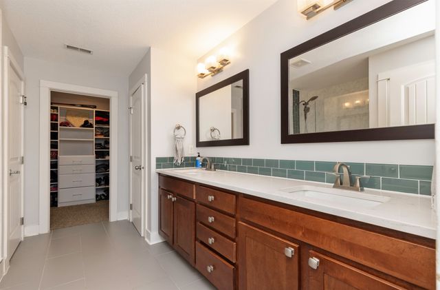 3880 Rose Glen, Waukee, IA 50263