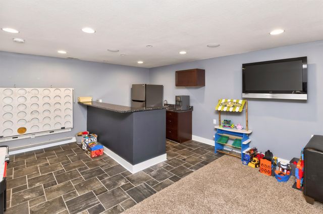 3880 Rose Glen, Waukee, IA 50263
