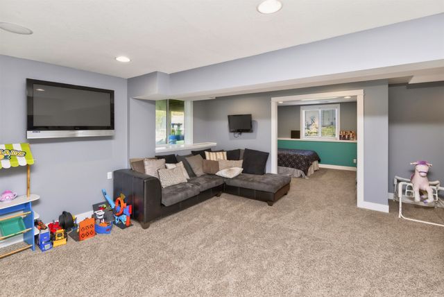 3880 Rose Glen, Waukee, IA 50263