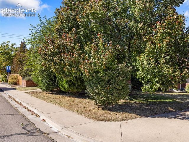 2037 Cedar Street, Pueblo, CO 81004