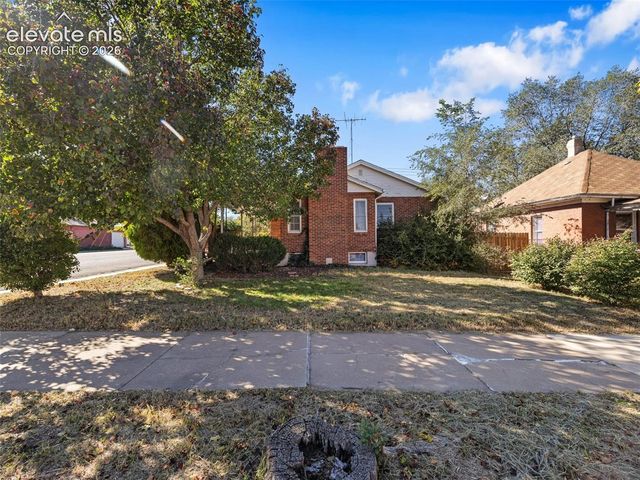 2037 Cedar Street, Pueblo, CO 81004