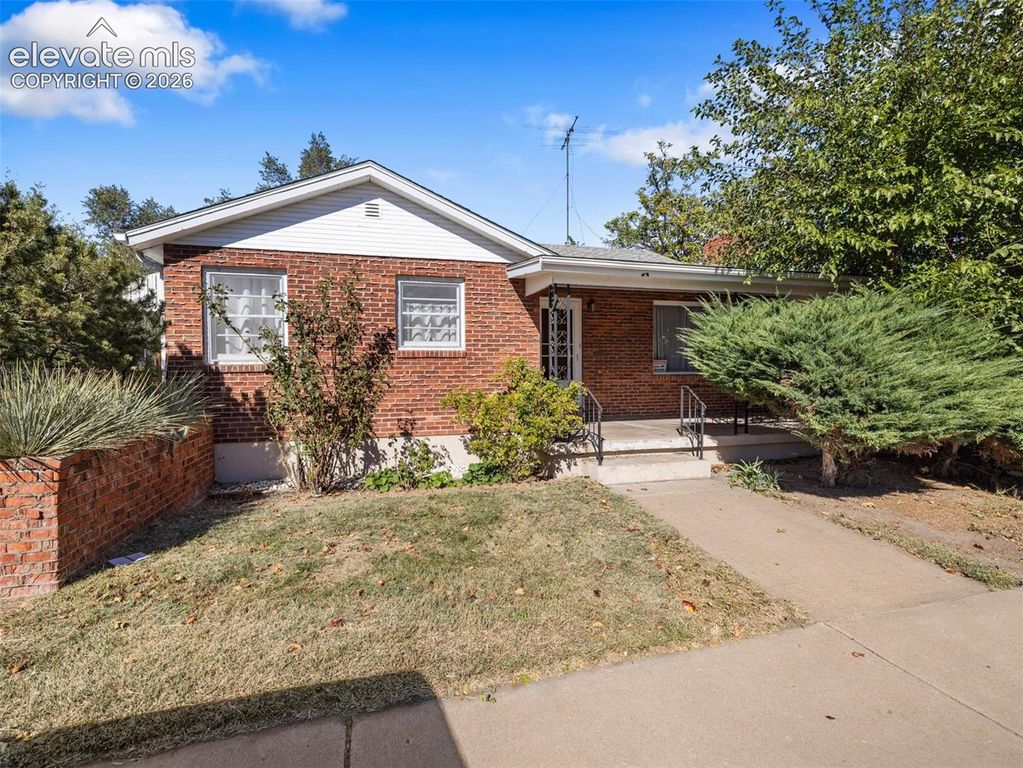 2037 Cedar Street, Pueblo, CO 81004
