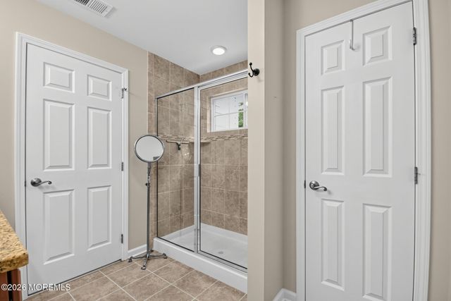 10 Santa Rosa Lane, Tinton Falls, NJ 07753