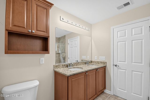 10 Santa Rosa Lane, Tinton Falls, NJ 07753