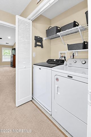 10 Santa Rosa Lane, Tinton Falls, NJ 07753