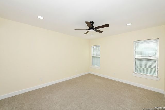 1326 W Lynwood, San Antonio, TX 78201