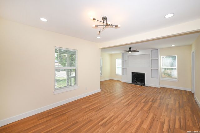 1326 W Lynwood, San Antonio, TX 78201