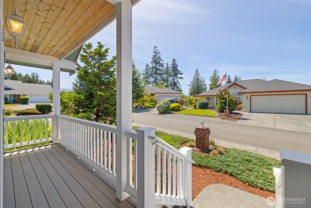 646 W Summer Breeze Lane, Sequim, WA 98382