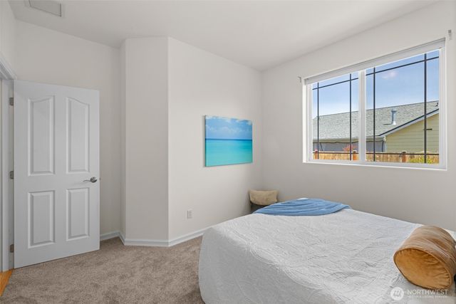 646 W Summer Breeze Lane, Sequim, WA 98382