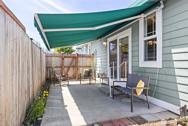 646 W Summer Breeze Lane, Sequim, WA 98382