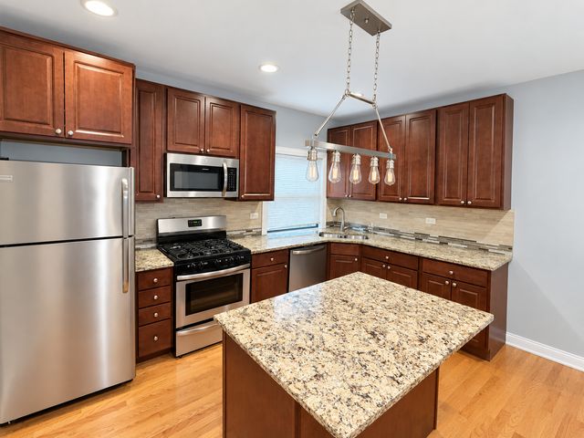 4204 N MELVINA Avenue 2, Chicago, IL 60634