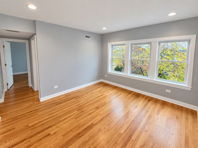 4204 N MELVINA Avenue 2, Chicago, IL 60634