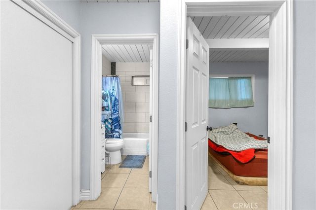 18585 14th, Bloomington, CA 92316