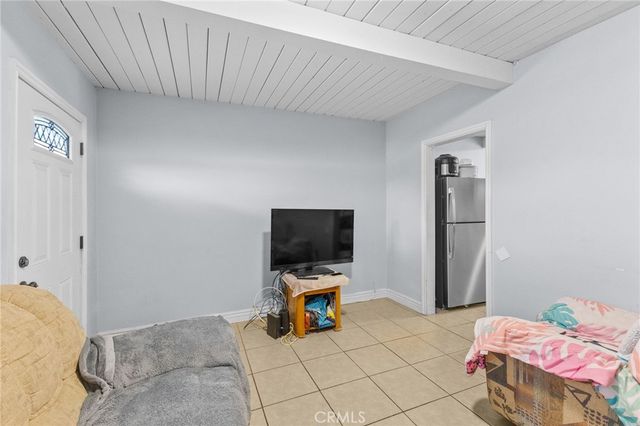 18585 14th, Bloomington, CA 92316