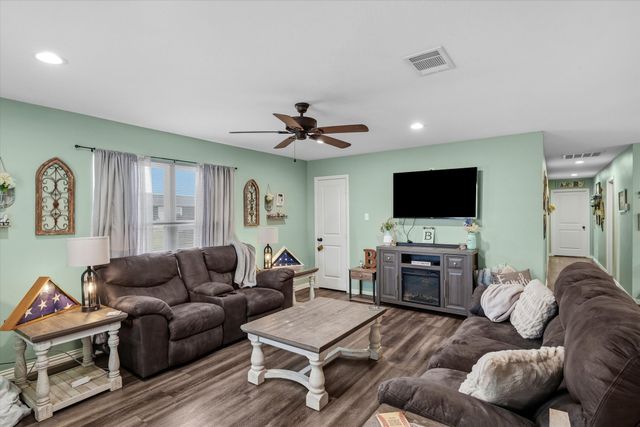 2840 Vz County Road 3211, Wills Point, TX 75169