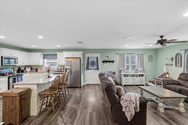 2840 Vz County Road 3211, Wills Point, TX 75169