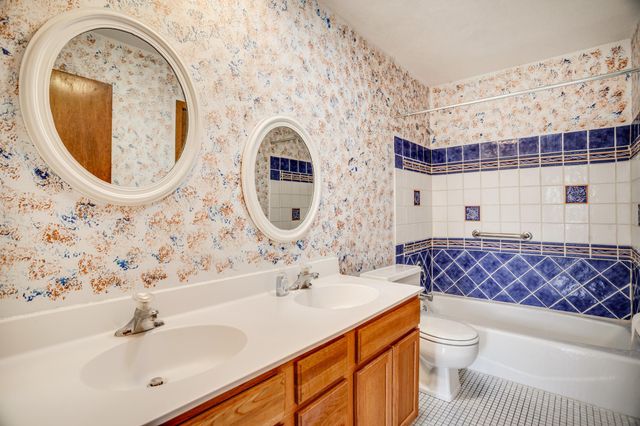 17620 19th Avenue N, Plymouth, MN 55447