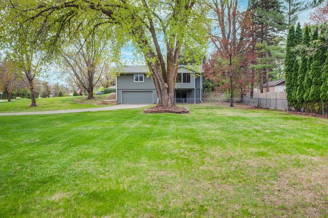 17620 19th Avenue N, Plymouth, MN 55447
